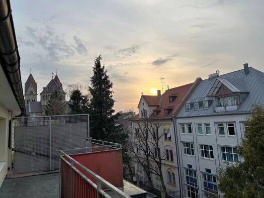 WG-Zimmer zur Miete 2.290 € 2,5 Zimmer 82 m² Geschoss 4/5 frei ab 15.04.2026 Maxvorstadt München 80335