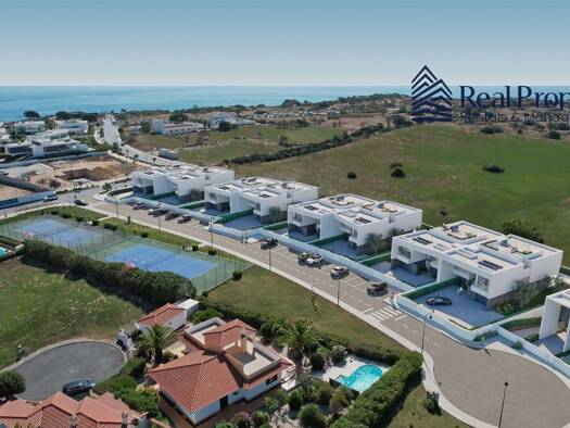 Haus zum Kauf 2.400.000 € 300 m² 639 m² Grundstück São Gonçalo de Lagos 8600
