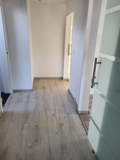 Wohnung zur Miete 260 € 2 Zimmer 45 m² Geschoss 2/2 Unterwellenborn Unterwellenborn 07333