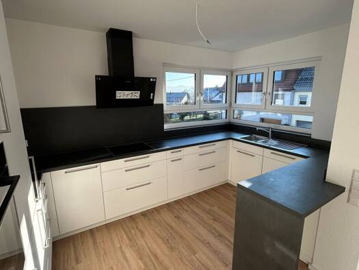 Wohnung zur Miete 1.460 € 3 Zimmer 98 m² Geschoss 2/3 frei ab 01.05.2026 Hohenstaufenstraße Sickenhausen Reutlingen 72768