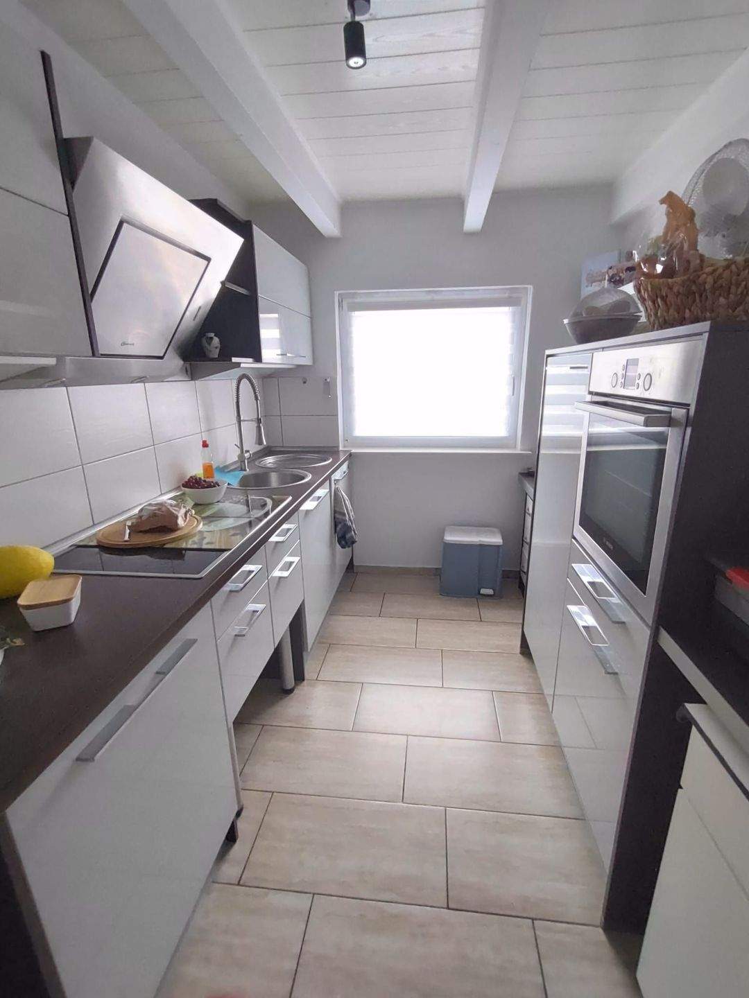 Immobilie in Gifhorn - Modernes EFH (BJ 2015) mit Aufzug, Terrasse & Garten – komplett möbliert, kurzfristig verfügbar - Bild 4