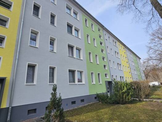Wohnung zur Miete 542 € 4 Zimmer 77,3 m² 1. Geschoss frei ab 01.01.2027 Bahnhofstraße (Braunsbedra) 19 Braunsbedra Braunsbedra 06242