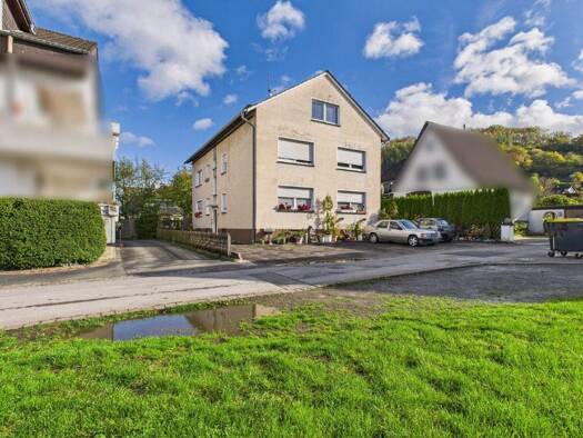 Mehrfamilienhaus zum Kauf 366.000 € 10 Zimmer 300 m² 305 m² Grundstück Hachen Sundern 59846