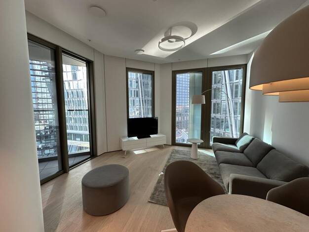 Wohnung zur Miete - Erstbezug 2.803 € 2 Zimmer 56,1 m² 10. Geschoss Frankfurt am Main 60315