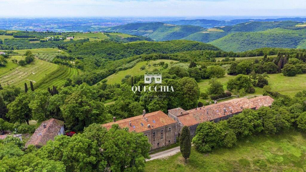 Bauernhaus zum Kauf 1 Zimmer 4.360 m² Verona 37141