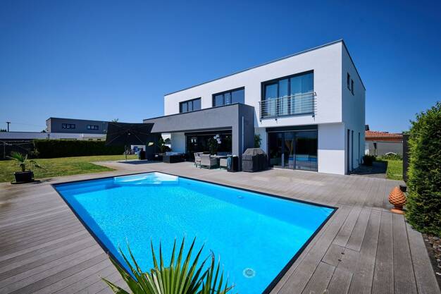 Einfamilienhaus zum Kauf 769.000 € 7 Zimmer 239 m² 807 m² Grundstück Parkstetten Parkstetten 94365