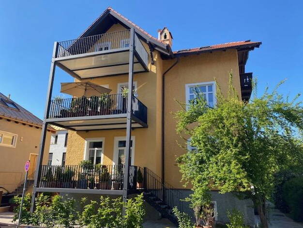 Wohnung zum Kauf provisionsfrei 695.000 € 3 Zimmer 100 m² Dachgeschoss Frühlingstraße 25 Traunstein Traunstein 83278