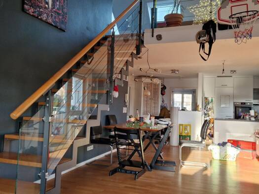 Maisonette zur Miete 1.400 € 3 Zimmer 112 m² Geschoss 3/4 frei ab 01.03.2026 Beinsteiner Straße 11 Waiblingen 71334