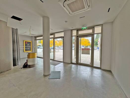 Laden zur Miete 4.213 € 150,5 m² Verkaufsfläche Obergiesing München 81549