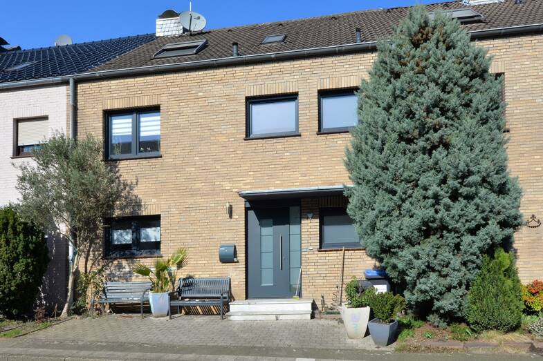 Reihenmittelhaus zum Kauf 369.000 € 5 Zimmer 123 m² 220 m² Grundstück Asberg Moers 47441