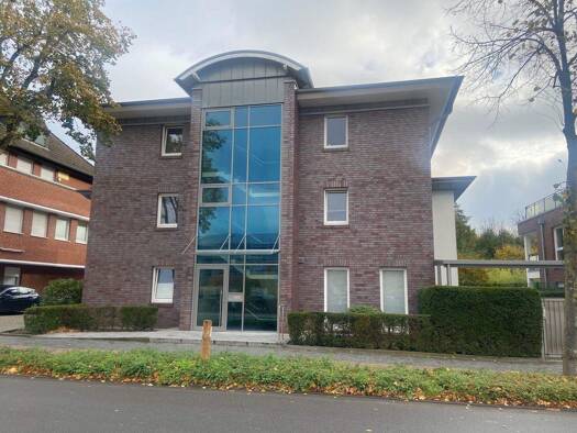 Terrassenwohnung zur Miete 880 € 3 Zimmer 111 m² EG frei ab 01.06.2026 Klasingstr. 9 Lingen Lingen (Ems) 49808