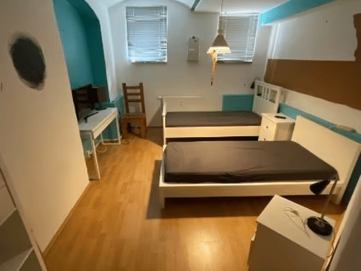 WG-Zimmer zur Miete 700 € 100 m² 4 Geschosse frei ab sofort Kurt-Eisner-Straße 61 Südvorstadt Süd 04275