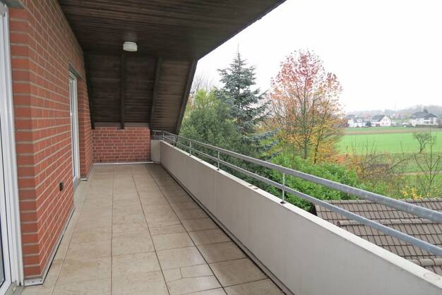 Wohnung zur Miete 899 € 4 Zimmer 115 m² Dachgeschoss, 2. Geschoss Obernbeck Löhne 32584