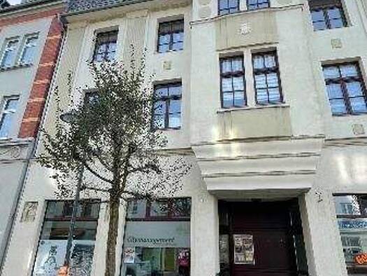 Wohnung zur Miete 370 € 2 Zimmer 66,5 m² Helenenstraße 21 Limbach-Oberfrohna 09212