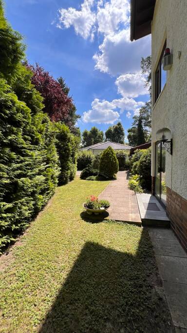 Mehrfamilienhaus zum Kauf 1.275.000 € 10 Zimmer 242,1 m² 1.217 m² Grundstück Eltviller Straße 5a Frohnau Berlin 13465