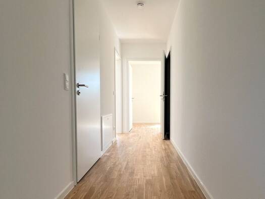 Wohnung zur Miete 715 € 3 Zimmer 65 m² frei ab sofort Heyrothsberge Biederitz 39175