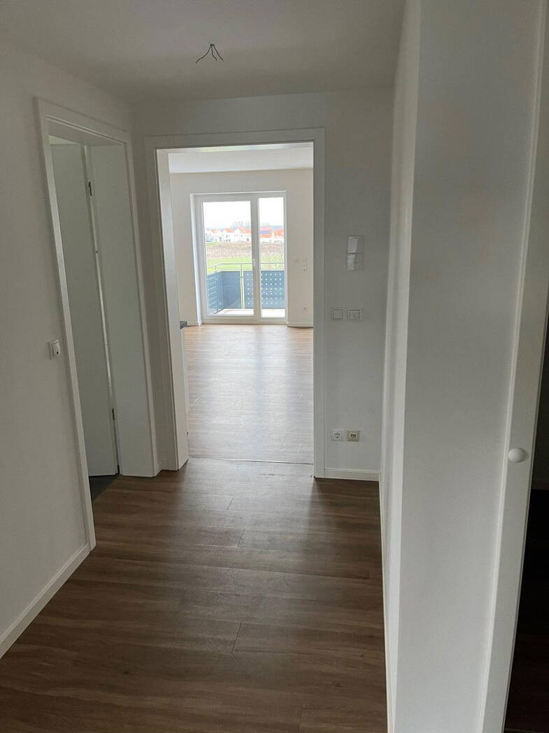 Wohnung zur Miete 795 € 3 Zimmer 83 m² 2. Geschoss frei ab 01.08.2025 Mühlenweg 15 Iphofen Iphofen 97346