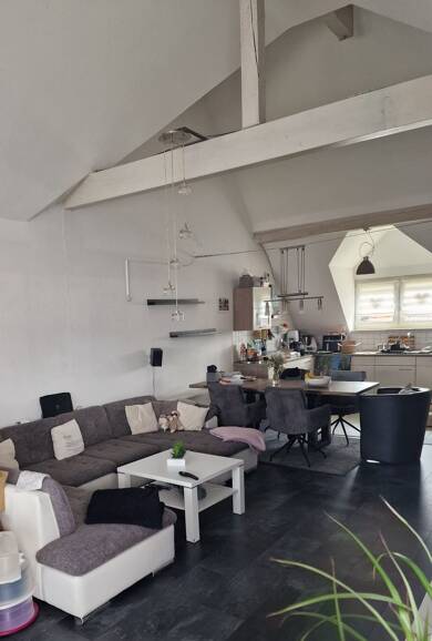 Wohnung zur Miete 1.100 € 4 Zimmer 106 m² Geschoss 2/2 frei ab 01.10.2025 Weilheim Weilheim an der Teck 73235