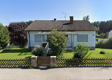 Einfamilienhaus zum Kauf 339.000 € 4 Zimmer 120 m² 864 m² Grundstück Schermauer Straße 37 Schermau Dingolfing 84130