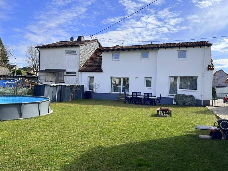 Immobilie in Ailertchen - Vergessen Sie Renovierungsstress! Direkt Einziehen in ein modernisiertes und renoviertes Einfamilienhaus mit schönem ... - Bild 0