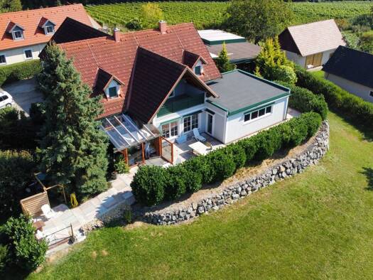 Einfamilienhaus zum Kauf 528.000 € 7 Zimmer 257 m² 2.984 m² Grundstück Klöch 8493