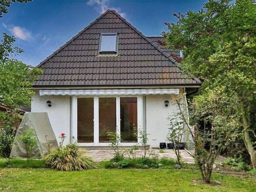 Einfamilienhaus zum Kauf 450.000 € 3 Zimmer 100 m² 795 m² Grundstück Brockesweg 30 Cuxhaven Cuxhaven 27474