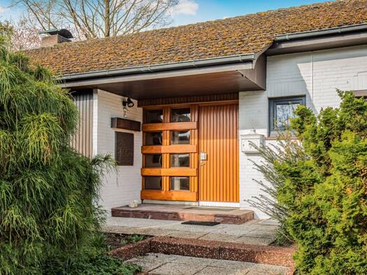 Einfamilienhaus zum Kauf 350.000 € 6 Zimmer 124 m² 583 m² Grundstück frei ab sofort Rendsburg 24768