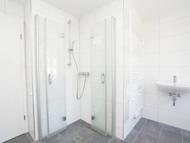 Wohnung zur Miete 371 € 2 Zimmer 57 m² EG Zschopauer Str. 94 Bernsdorf Chemnitz 09126