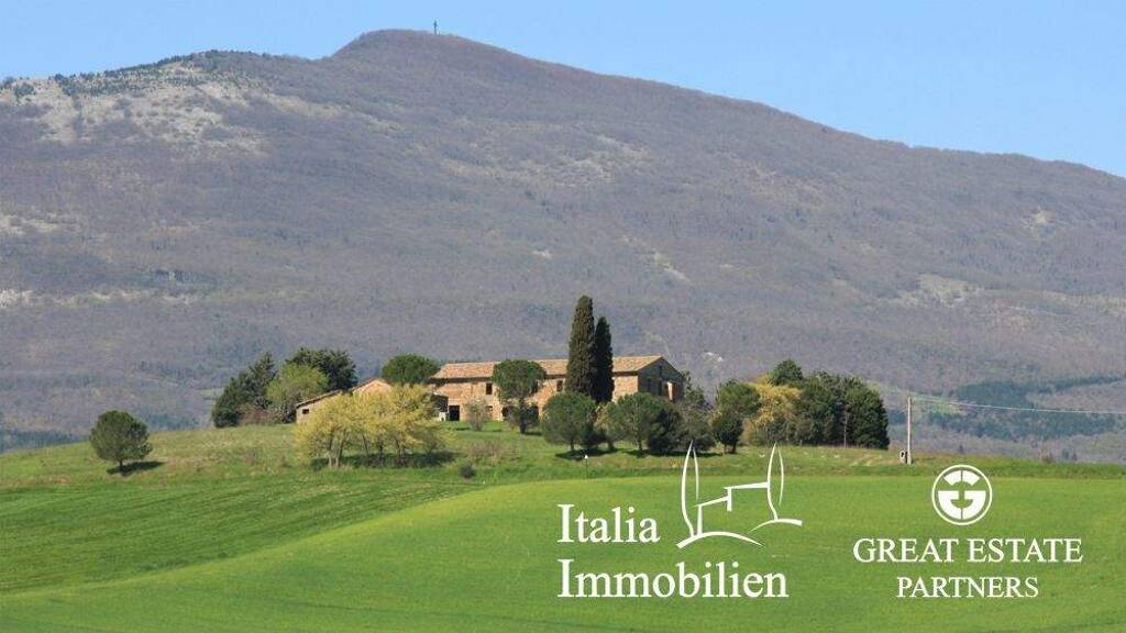 Bauernhaus zum Kauf 650.000 € 32 Zimmer 411 m² 50.000 m² Grundstück Citta' Della Pieve 06062