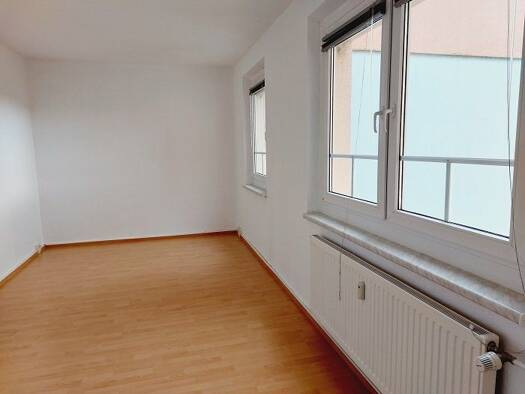Wohnung zur Miete 575 € 4 Zimmer 86 m² 5. Geschoss Zschampertaue 19 Lausen-Grünau West 04207