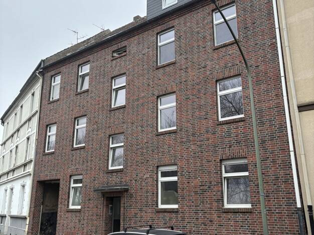 Wohnung zum Kauf provisionsfrei 76.200 € 4 Zimmer 82 m² Dachgeschoss, EG Heßler Gelsenkirchen 45883