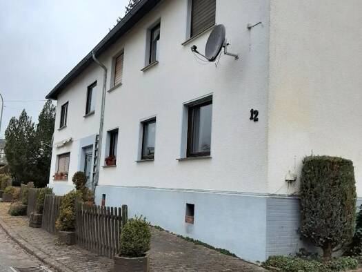 Mehrfamilienhaus zum Kauf 199.000 € 12 Zimmer 350 m² 1.761 m² Grundstück Neitersen 57638