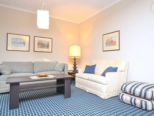 Wohnung zur Miete Wohnen auf Zeit 895 € 2 Zimmer 55 m² frei ab 01.01.2026 In der Reuth Erlangen 91056