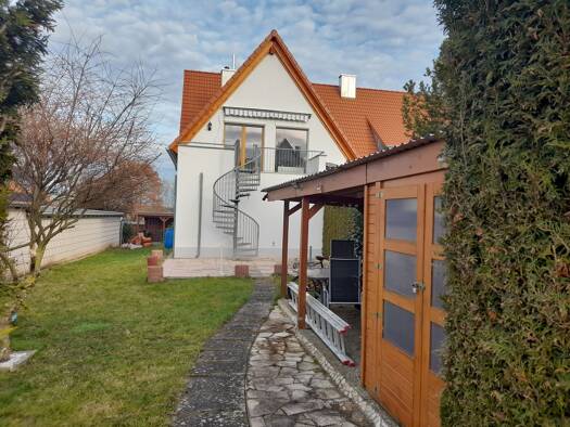 Maisonette zur Miete 975 € 3,5 Zimmer 86,3 m² Geschoss 2/3 frei ab 01.06.2026 Adam-Klein-Straße 15 Langenzenn 90579