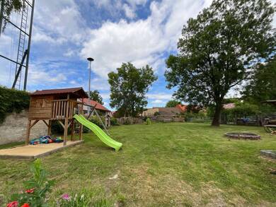 Einfamilienhaus zum Kauf 5 Zimmer 172 m² 1.490 m² Grundstück frei ab 01.07.2025 Buttstädt 99610