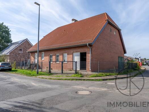Einfamilienhaus zum Kauf 325.000 € 3 Zimmer 500 m² Grundstück Stuhr Stuhr 28816