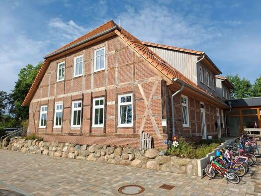 Büro zur Miete provisionsfrei 517 € 2,5 Zimmer 54,4 m² Bürofläche Billingstraße 17 Hermannsburg Südheide 29320