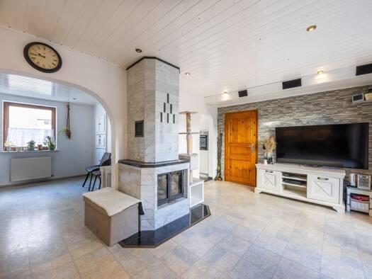 Reihenmittelhaus zum Kauf 220.000 € 5 Zimmer 132 m² 145 m² Grundstück Stadtmitte Stadtmitte 47798
