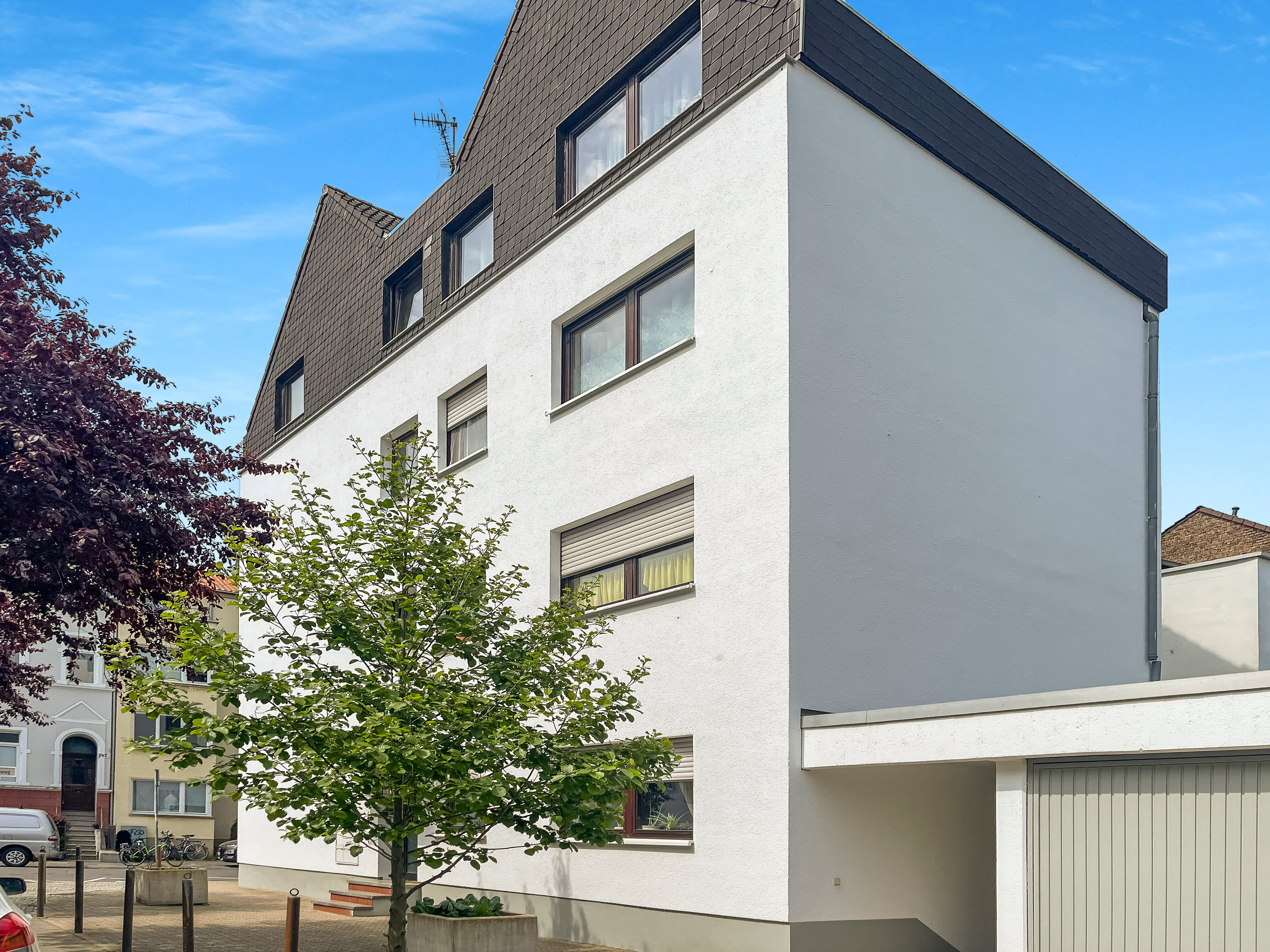 Mehrfamilienhaus zum Kauf als Kapitalanlage geeignet 1.150.000 € 8 Zimmer 300 m²<br/>Wohnfläche 271 m²<br/>Grundstück Kessenich Bonn 53129