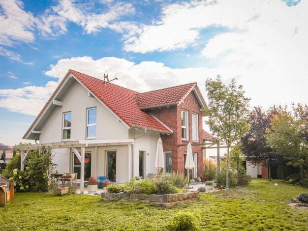 Einfamilienhaus zum Kauf 749.000 € 5 Zimmer 156,6 m² 981 m² Grundstück Pettstadt 96175