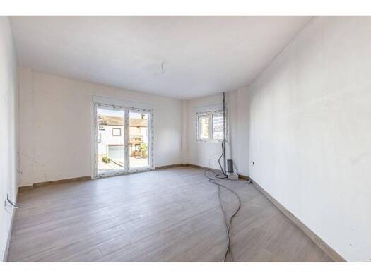 Wohnung zum Kauf - Erstbezug 119.000 € 3 Zimmer 90 m² EG Loja 18311