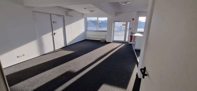 Bürofläche zur Miete provisionsfrei 1.650 € 300 m² Bürofläche Wilhelm-Maybach-Str. 31/1 Kernstadt Rottenburg 72108