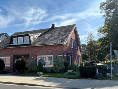 Einfamilienhaus zum Kauf 199.000 € 3 Zimmer 185 m² 584 m² Grundstück frei ab sofort Eggstedt 25721