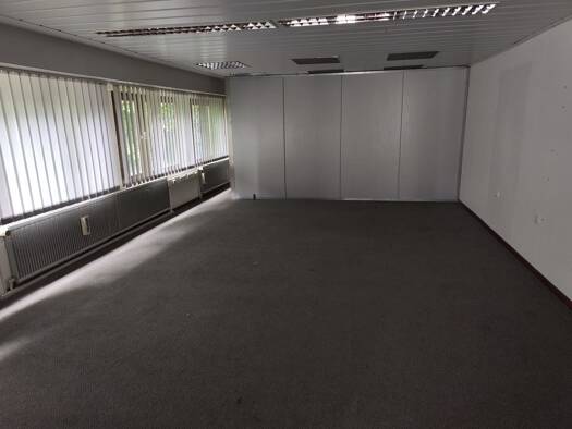 Bürofläche zur Miete 650 € 3 Zimmer 90 m² Bürofläche Meinerzhagen / Auf der Heide 58540
