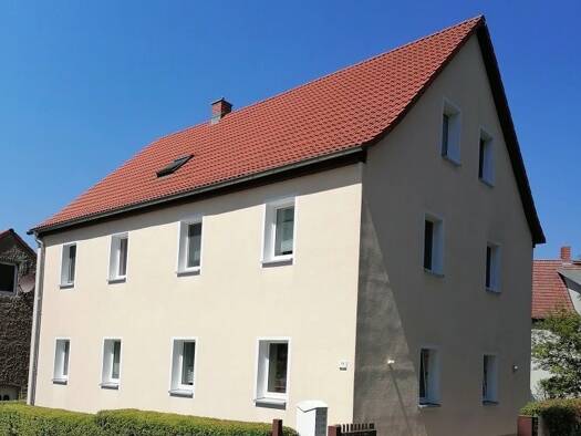 Wohnung zur Miete 365 € 2 Zimmer 56,2 m² frei ab 01.10.2026 Friedhofsberg 11 Triptis Triptis 07819
