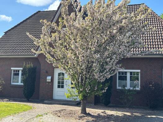 Einfamilienhaus zur Miete 1.900 € 6 Zimmer 170 m² 1.000 m² Grundstück frei ab 01.09.2026 Horburg Barum 21357