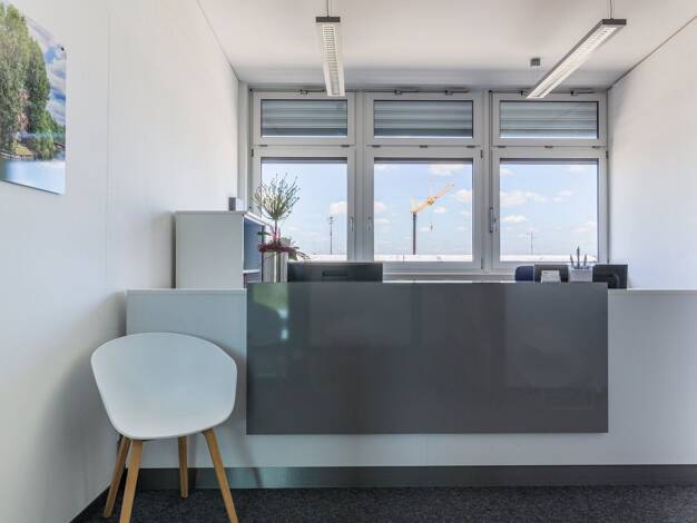 Bürofläche zur Miete provisionsfrei 165 € 1 m² Bürofläche Flughafenstraße 118 Marienberg Nordöstliche Außenstadt 90411