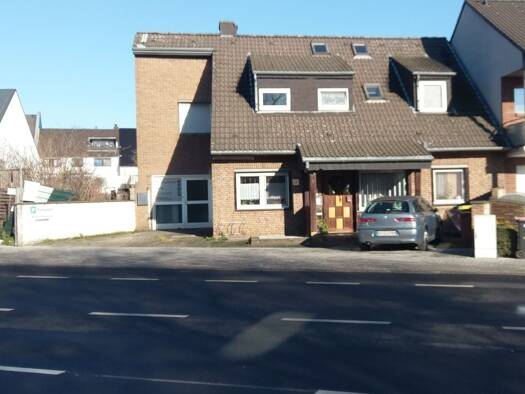 Mehrfamilienhaus zum Kauf provisionsfrei 1.200.000 € 7,5 Zimmer 220 m² 363 m² Grundstück Pulheim 50259