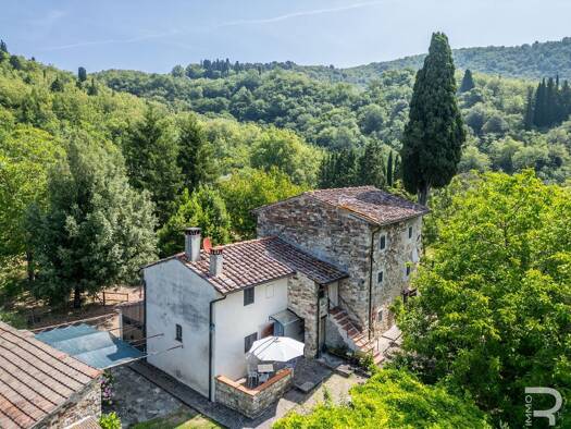 Haus zum Kauf 650.000 € 3 Zimmer 270 m² 10.000 m² Grundstück frei ab sofort Pontassieve