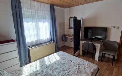 WG-Zimmer zur Miete Wohnen auf Zeit 695 € 26 m² frei ab sofort Rosenstr. 0 Bernhausen Filderstadt Bernhausen 70794